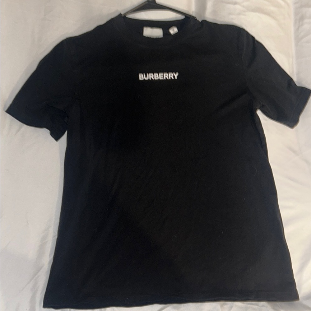 Burberry Black T-Shirt - Womens🖤